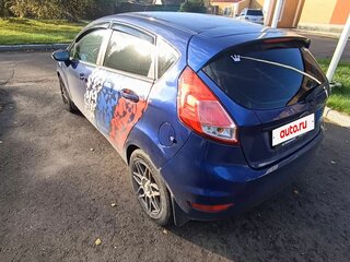 2016 Ford Fiesta Mk6 Рестайлинг, синий, 810000 рублей, вид 3