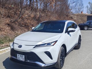 2022 Toyota Venza II, белый, 4850000 рублей, вид 2