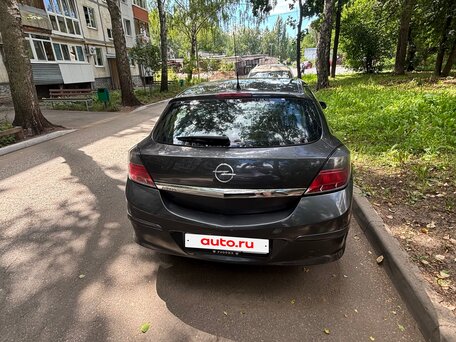 2011 Opel Astra GTC H Рестайлинг, серый, 575000 рублей, вид 3