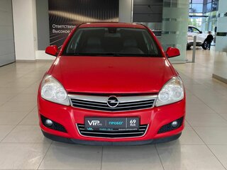 2011 Opel Astra H Рестайлинг, красный, 567000 рублей, вид 2