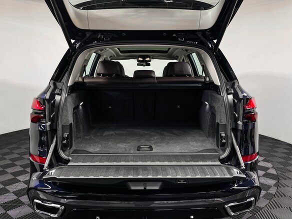 2026 BMW X5 Long 30Li IV (G05/G18) Рестайлинг, чёрный, 10960000 рублей - вид 8