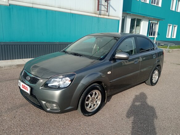 2010 Kia Rio II Рестайлинг, серебристый, 555000 рублей