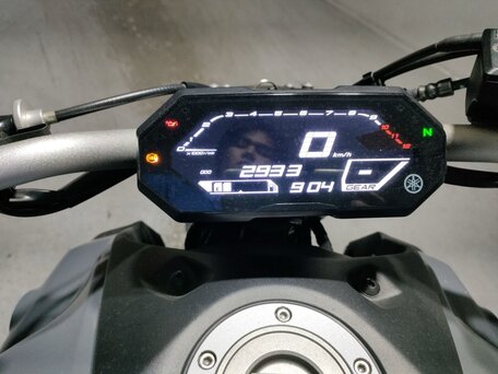 2023 Yamaha MT-07 (FZ-07), чёрный, 734000 рублей, вид 5