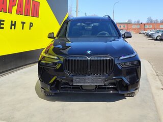 2025 BMW X7 40d I (G07) Рестайлинг, чёрный, 19990000 рублей, вид 3