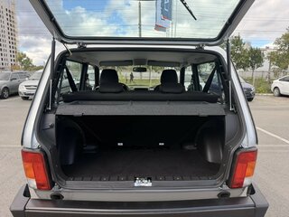 2026 Lada (ВАЗ) Niva Legend I Рестайлинг, серебристый, 1309000 рублей, вид 4