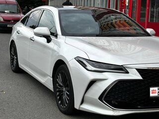 2022 Toyota Avalon V, белый, 3500000 рублей, вид 3
