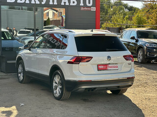 2017 Volkswagen Tiguan II, белый, 2650000 рублей, вид 5