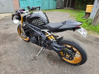 2021 Triumph Speed Triple, чёрный, 1240000 рублей, вид 5