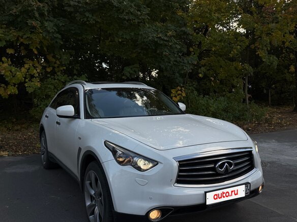 2012 Infiniti FX37 II (S51), белый, 3000000 рублей - вид 1
