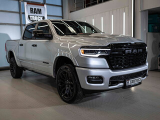 2026 Ram 1500 Crew Cab V Рестайлинг, серебристый, 9989741 рублей, вид 4