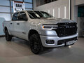 2026 Ram 1500 Crew Cab V Рестайлинг, серебристый, 9490000 рублей - вид 3