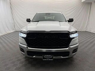 2025 Ram 1500 Crew Cab eTorque V Рестайлинг, белый, 5505000 рублей, вид 2