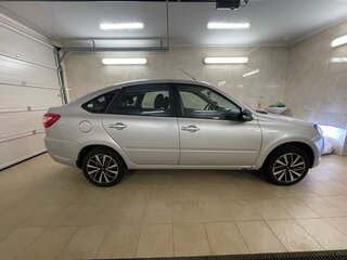 2024 Lada (ВАЗ) Granta I Рестайлинг, серый, 1190000 рублей, вид 3