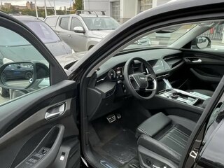 2026 Audi Q6 40 TFSI, чёрный, 7299500 рублей, вид 5