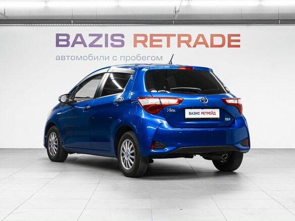 2017 Toyota Vitz III (XP130) Рестайлинг 2, синий, 1239000 рублей - вид 6