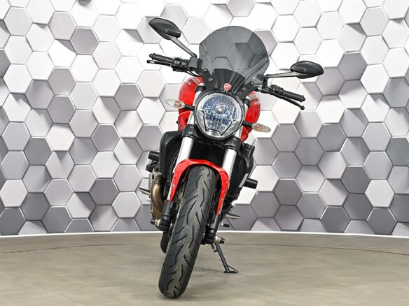 2015 Ducati Monster 821, красный, 549000 рублей - вид 4