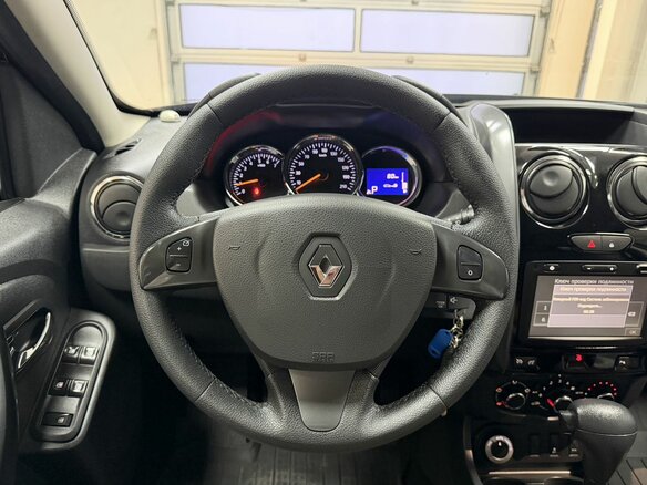 2017 Renault Duster I Рестайлинг, коричневый, 1650000 рублей - вид 6