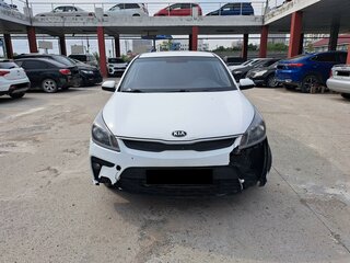 2019 Kia Rio IV, белый, 882000 рублей, вид 1