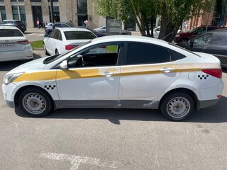2016 Hyundai Solaris I Рестайлинг, белый, 380000 рублей, вид 2
