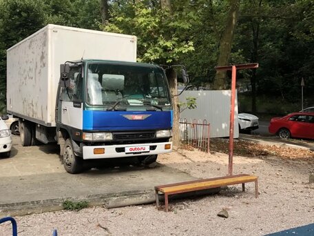 1993 Hino Series 500 (Ranger), зелёный, 1200000 рублей, вид 1
