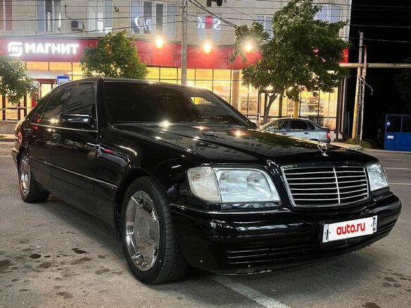 1997 Mercedes-Benz S-Класс 500 Long III (W140) Рестайлинг, синий, 1000000 рублей - вид 1