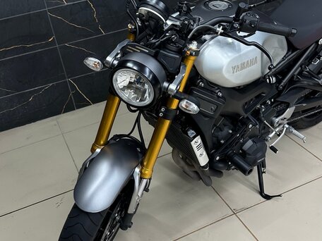 2017 Yamaha XSR900, серебристый, 830000 рублей, вид 3