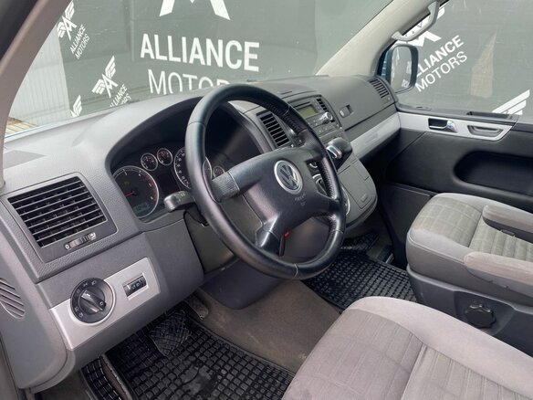 2007 Volkswagen Multivan T5, голубой, 1865000 рублей - вид 10