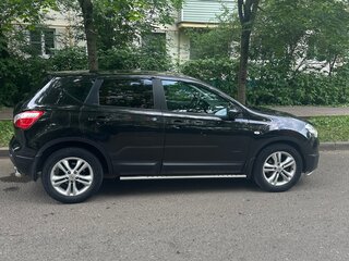 2011 Nissan Qashqai I Рестайлинг, чёрный, 880000 рублей, вид 2