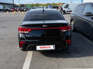 2019 Kia Rio IV, чёрный, 1150000 рублей, вид 4