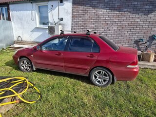 2009 Mitsubishi Lancer Classic IX Рестайлинг, красный, 550000 рублей, вид 3