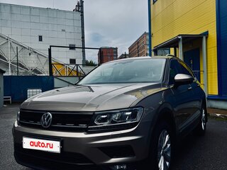 2018 Volkswagen Tiguan II, бежевый, 1950000 рублей, вид 2