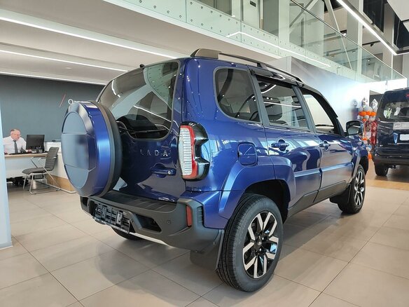 2026 Lada (ВАЗ) Niva Travel I Рестайлинг, синий, 1929000 рублей - вид 2