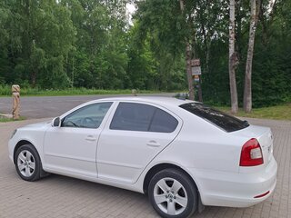 2013 Skoda Octavia II (A5) Рестайлинг, белый, 849000 рублей, вид 5