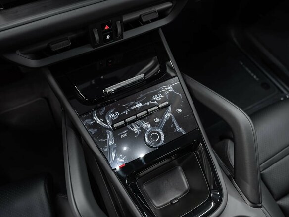 2026 Porsche Cayenne Coupé III Рестайлинг, чёрный - вид 12