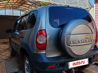 2011 Chevrolet Niva I Рестайлинг, серый, 550000 рублей, вид 5