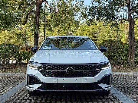 2023 Volkswagen Lavida III Рестайлинг, белый, 1515000 рублей, вид 4