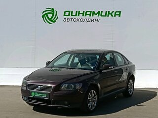 Volvo S40 II