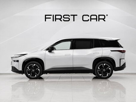 2026 Toyota bZ3X 58.3 kWh, серебристый, 2635000 рублей, вид 2