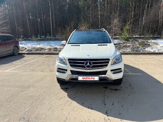 2013 Mercedes-Benz M-Класс 400 III (W166), белый, 2100000 рублей, вид 2