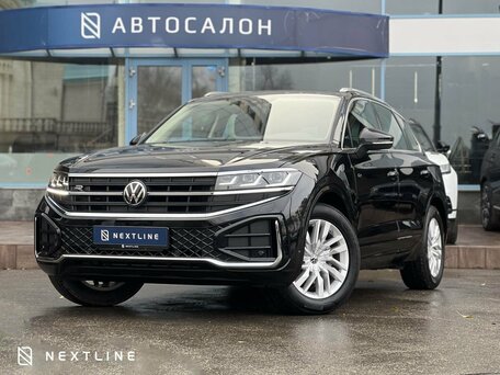 2025 Volkswagen Touareg III Рестайлинг, чёрный, 8790000 рублей, вид 1