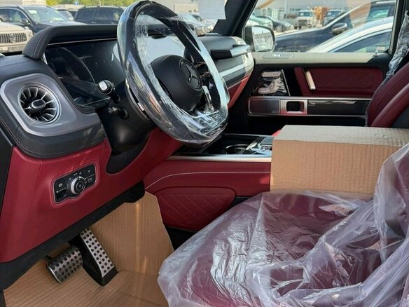 2026 Mercedes-Benz G-Класс AMG 63 AMG II (W465) Рестайлинг, чёрный, 35000000 рублей - вид 3