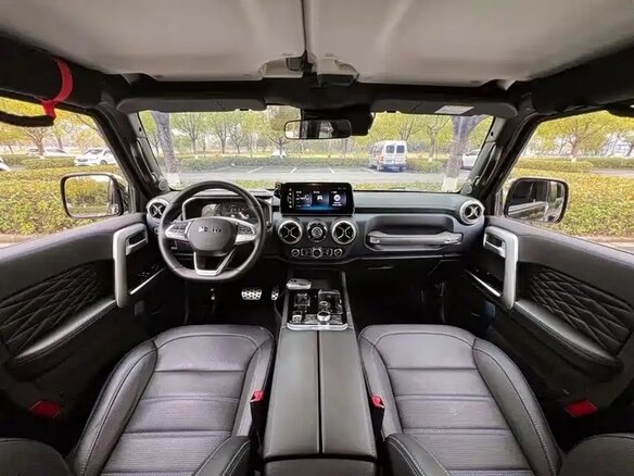 2024 BAIC BJ40 I Рестайлинг, чёрный, 3370010 рублей - вид 8