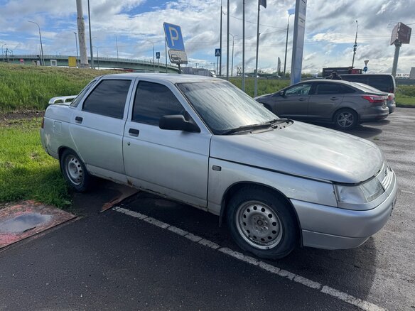 2006 Lada (ВАЗ) 2110, серебристый, 145000 рублей - вид 1