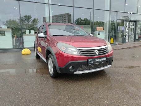 2011 Renault Sandero Stepway I, красный, 337000 рублей, вид 3