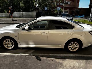 2011 Mazda 6 II (GH) Рестайлинг, белый, 880000 рублей, вид 3