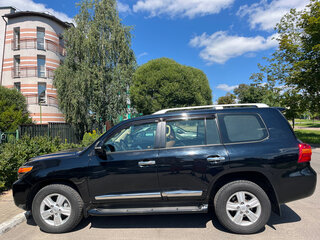 2015 Toyota Land Cruiser 200 Series Рестайлинг 1, чёрный, 4474700 рублей, вид 3