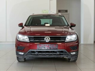 2018 Volkswagen Tiguan II, красный, 2100000 рублей, вид 2