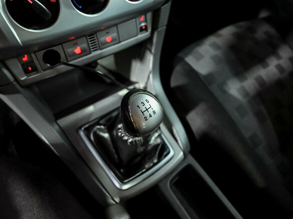 2008 Ford Focus II Рестайлинг, серебристый - вид 9