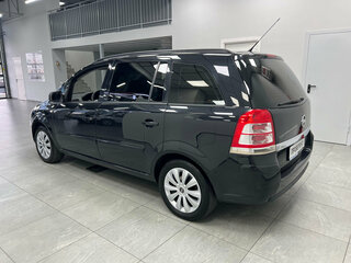 2012 Opel Zafira B Рестайлинг, чёрный, 700000 рублей, вид 4