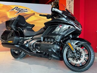 2026 Honda GL 1800 Gold Wing, чёрный, 4200000 рублей, вид 2